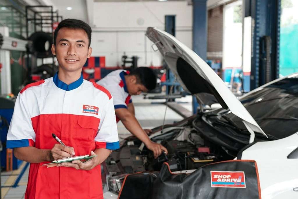 Shop&Drive Rayakan HUT Ke-21, Ada Oli Gratis dan Diskon Menarik Shop&Drive Rayakan HUT Ke-21, Ada Oli Gratis dan Diskon Menarik