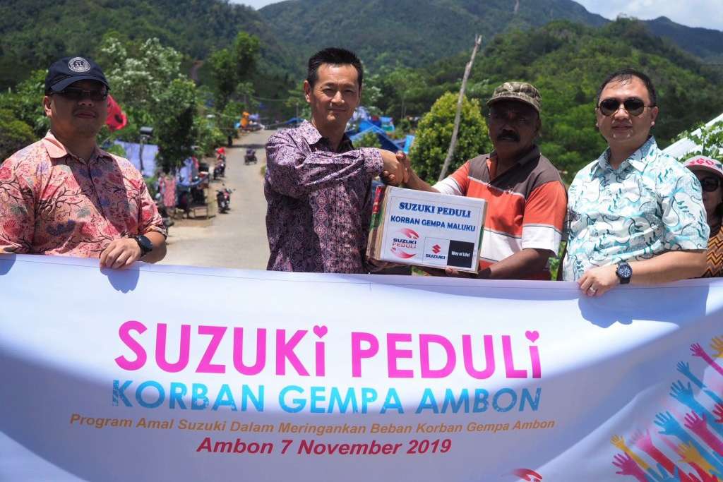 Bantu Ringankan Korban Gempa Maluku, Suzuki Serahkan Donasi Bantu Ringankan Korban Gempa Maluku, Suzuki Serahkan Donasi