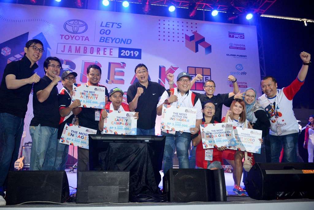 TAM Edukasi Mobil Elektrifikasi pada Komunitas di Toyota Jamboree 2019 TAM Edukasi Mobil Elektrifikasi pada Komunitas di Toyota Jamboree 2019