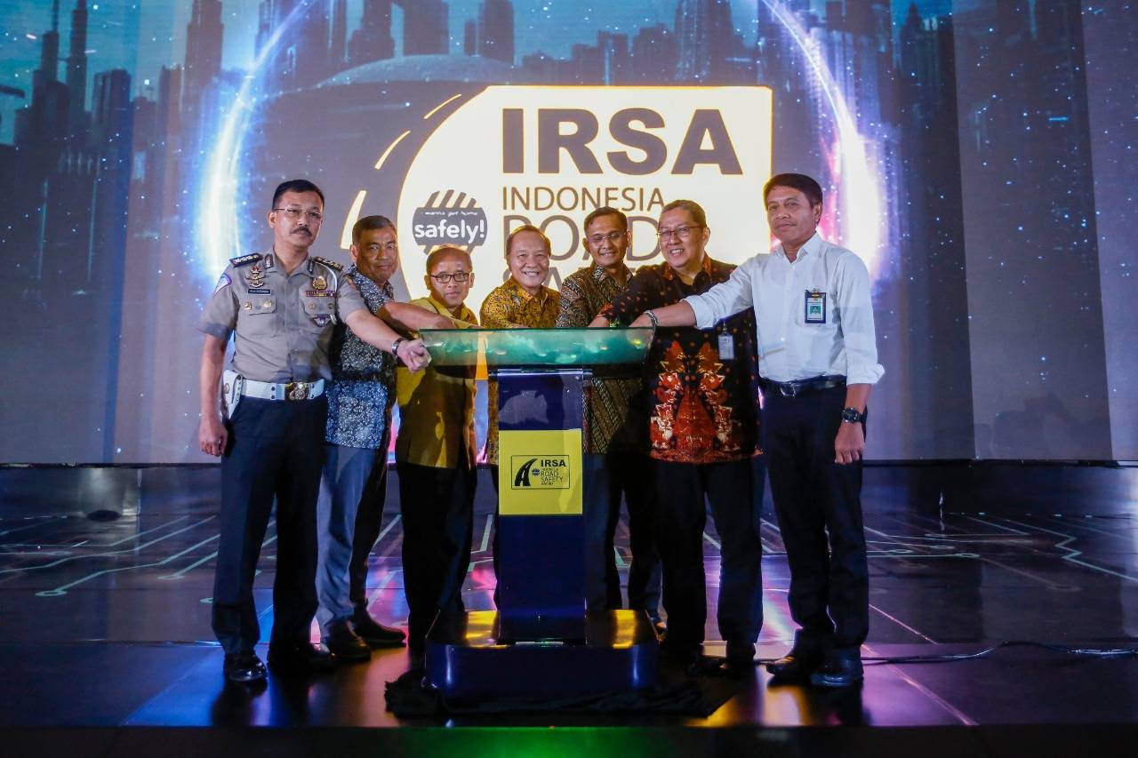 Adira Insurance Kembali Memberikan Penghargaan IRSA Adira Insurance Kembali Memberikan Penghargaan IRSA
