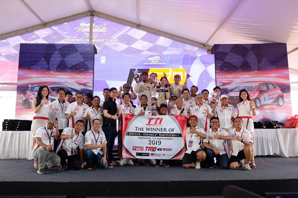 TTI Cetak Hat-trick Gelar Juara Nasional Kejurnas ITCR Max TTI Cetak Hat-trick Gelar Juara Nasional Kejurnas ITCR Max