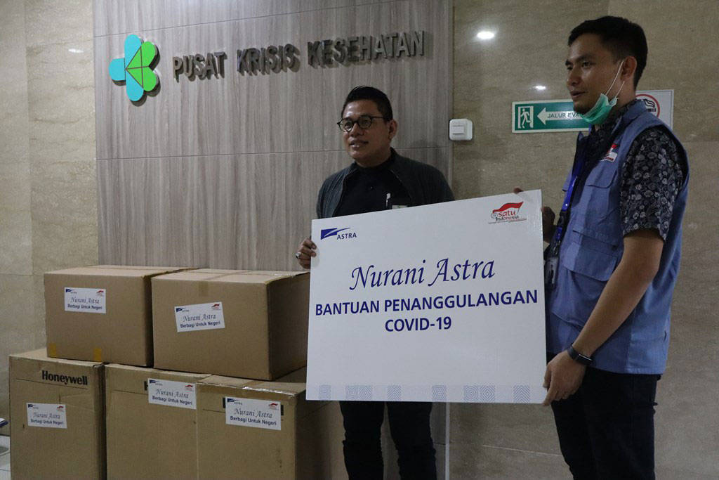 Perangi Wabah COVID-19, Astra Serahkan Bantuan Rp 63 Miliar Perangi Wabah COVID-19, Astra Serahkan Bantuan Rp 63 Miliar