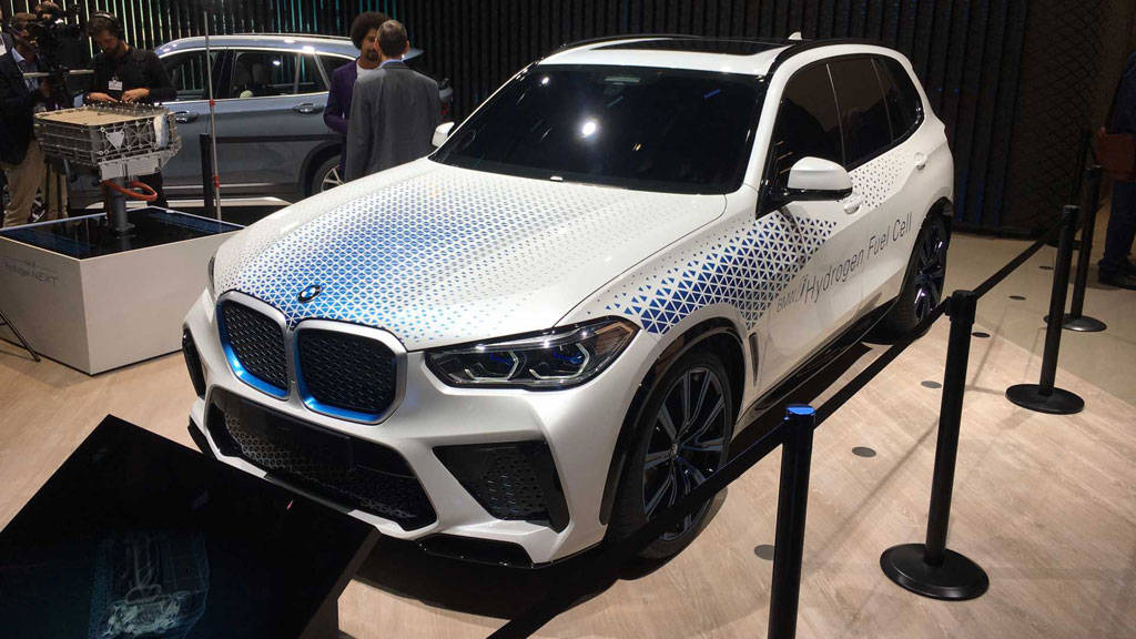 BMW Produksi X5 Berbahan Bakar Hidrogen 2 Tahun Lagi BMW Produksi X5 Berbahan Bakar Hidrogen 2 Tahun Lagi