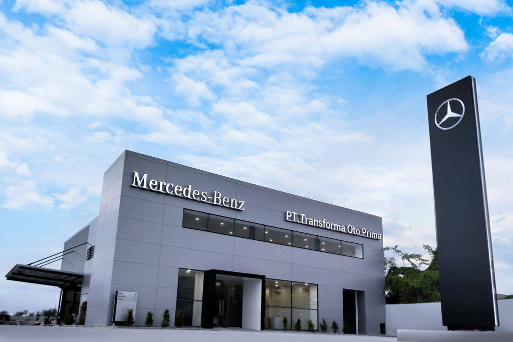 Daimler Commercial Vehicles Indonesia Buka Diler Kendaraan Niaga di Surabaya Daimler Commercial Vehicles Indonesia Buka Diler Kendaraan Niaga di Surabaya