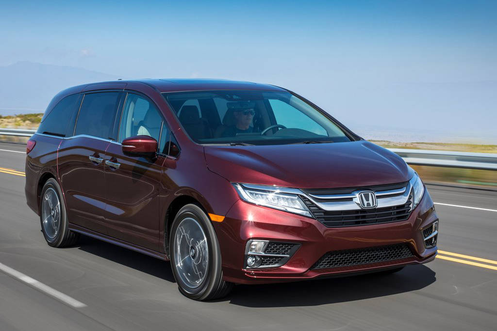 Honda Modifikasi Odyssey jadi Mobil Pengangkut Pasien COVID-19 Honda Modifikasi Odyssey jadi Mobil Pengangkut Pasien COVID-19