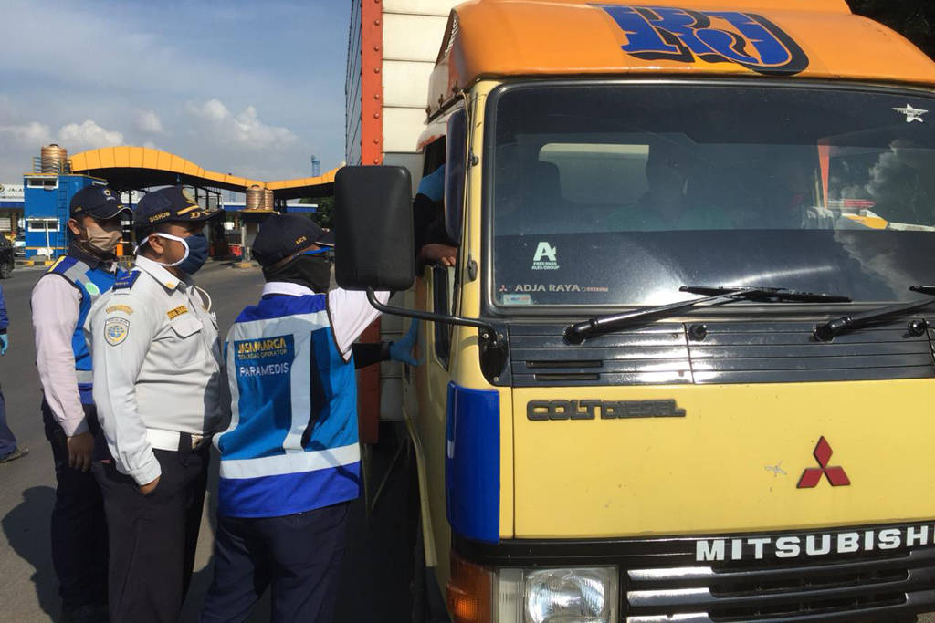 9 Hari PSBB DKI Jakarta, Ribuan Kendaraan yang Diperiksa Langgar Aturan 9 Hari PSBB DKI Jakarta, Ribuan Kendaraan yang Diperiksa Langgar Aturan
