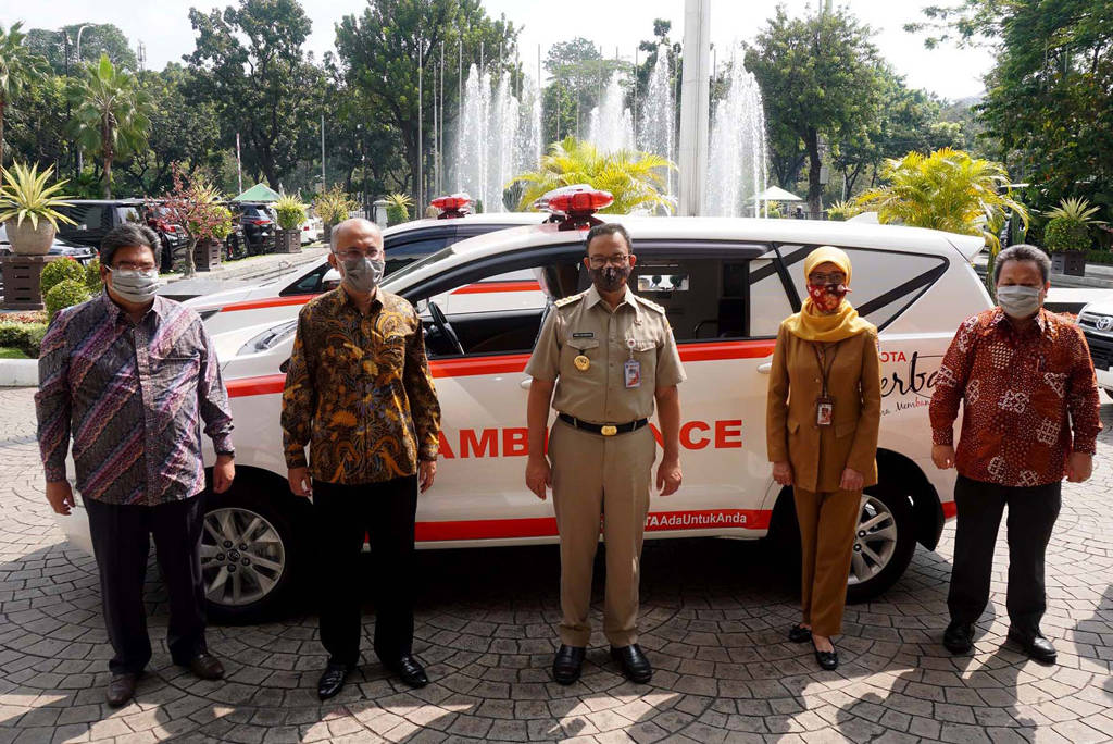 Toyota Indonesia Serahkan Bantuan Kesehatan kepada Gubernur DKI Jakarta Toyota Indonesia Serahkan Bantuan Kesehatan kepada Gubernur DKI Jakarta