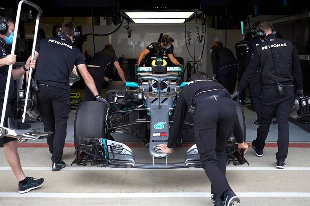 F1: Mercedes Tes Persiapan Protokol Balapan New Normal di Silverstone F1: Mercedes Tes Persiapan Protokol Balapan New Normal di Silverstone