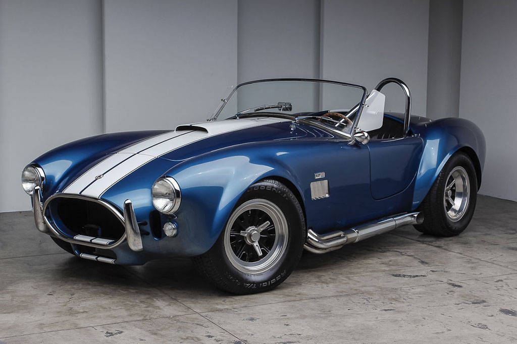 Eksklusif! Roadster Klasik AC Cobra Siap Diproduksi Lagi Eksklusif! Roadster Klasik AC Cobra Siap Diproduksi Lagi