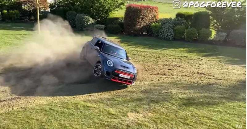VIDEO: Baru Saja Dibeli, Youtuber Hancurkan Mini John Cooper Works GP VIDEO: Baru Saja Dibeli, Youtuber Hancurkan Mini John Cooper Works GP
