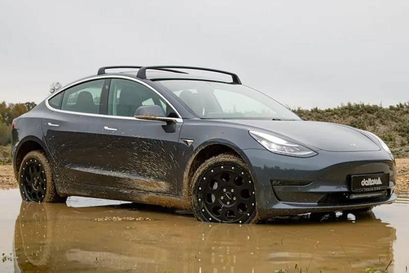 Tesla Model 3 Digarap Jadi Off-Road, Demi Jelajah Medan Skandinavia Tesla Model 3 Digarap Jadi Off-Road, Demi Jelajah Medan Skandinavia