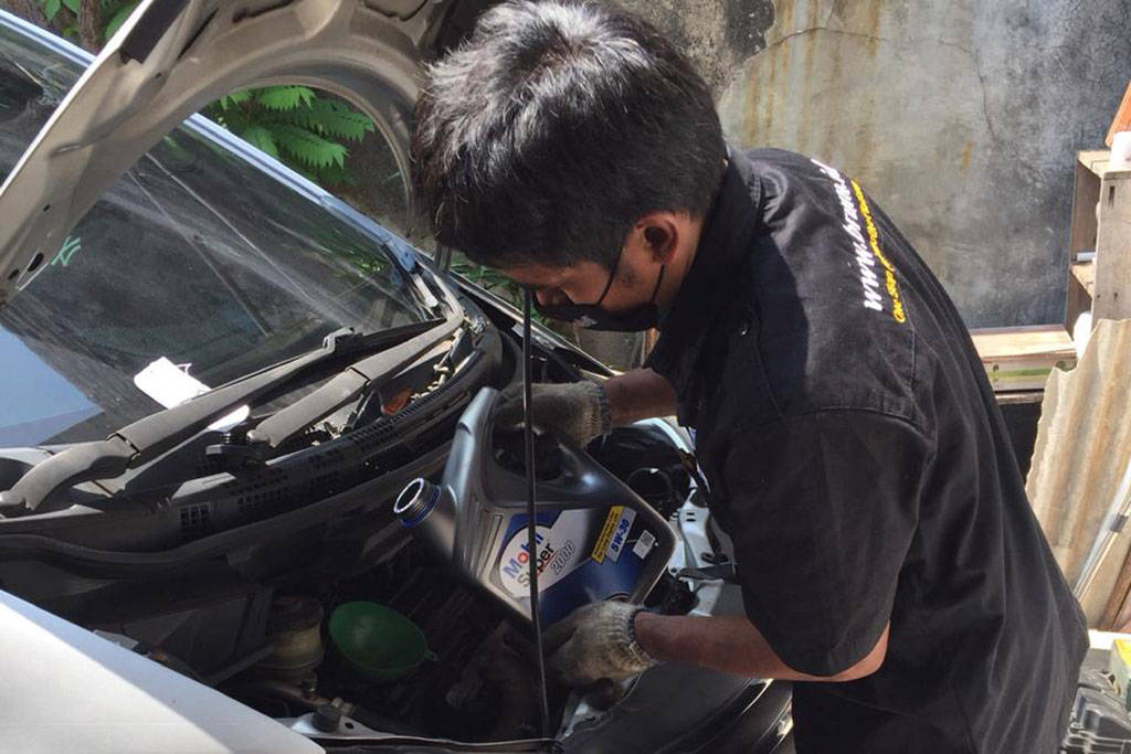 Jemput Bola, Mobil Lubricants Gelar Program Servis di Rumah Jemput Bola, Mobil Lubricants Gelar Program Servis di Rumah