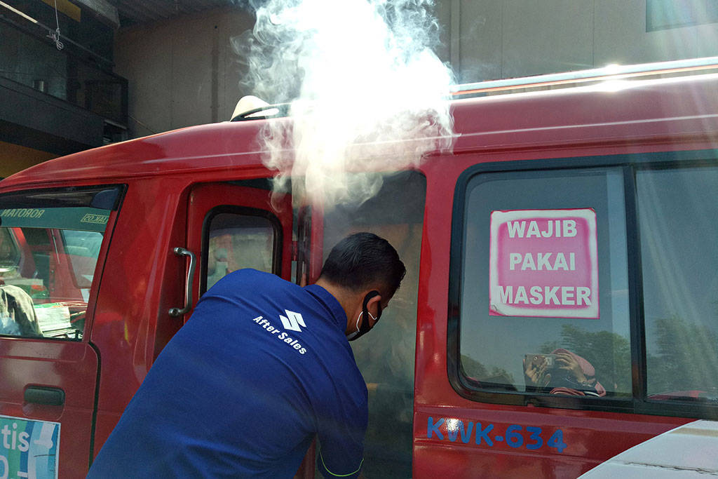 Suzuki Fogging Disinfektan 1.000 Lebih Angkot Jak Lingko Suzuki Fogging Disinfektan 1.000 Lebih Angkot Jak Lingko
