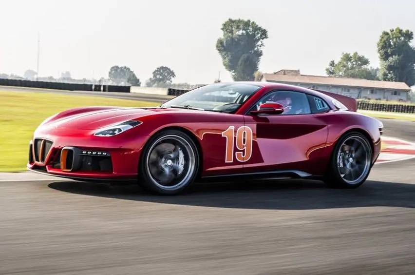 Modifikasi Ferrari F12 Berlinetta Bergaya Retro Lansiran Touring Superleggera Modifikasi Ferrari F12 Berlinetta Bergaya Retro Lansiran Touring Superleggera