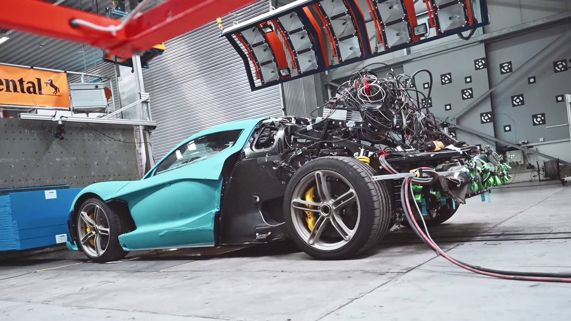 Video: Hypercar Rp 48 Milyar Dihancurkan, Demi Validasi Video: Hypercar Rp 48 Milyar Dihancurkan, Demi Validasi