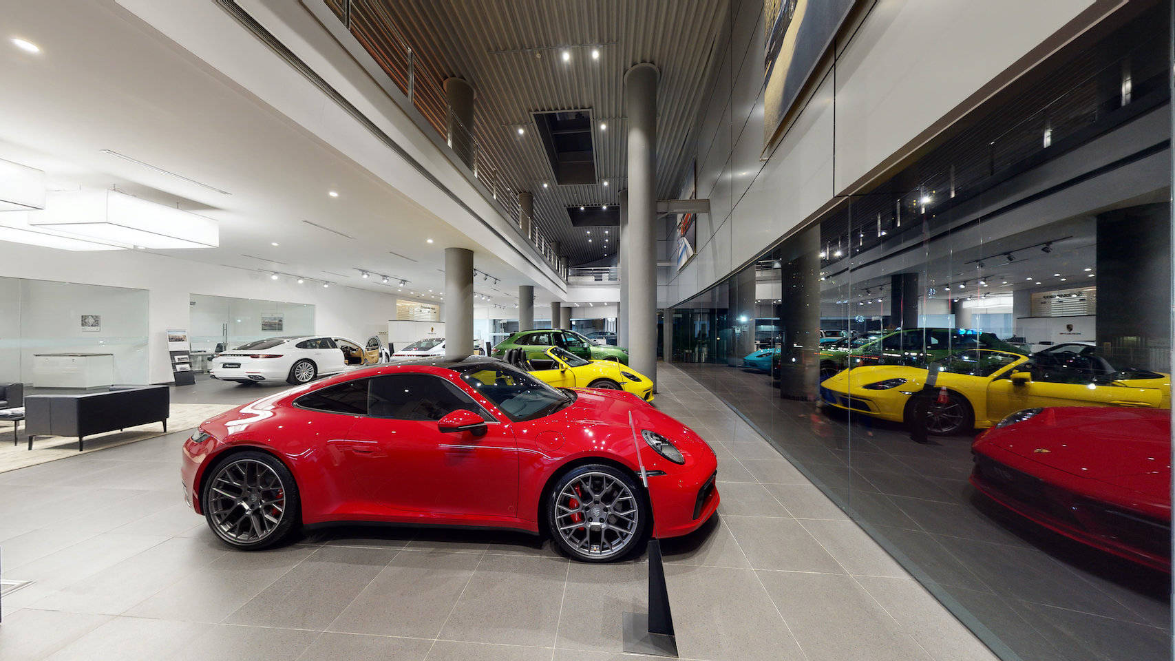 Mau Lihat Isi Dealer Porsche Indonesia Yang Mewah Secara Virtual? Ini Linknya Mau Lihat Isi Dealer Porsche Indonesia Yang Mewah Secara Virtual? Ini Linknya