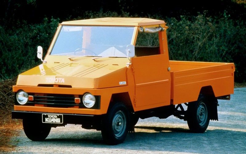 Kijang generasi perdana, Buaya