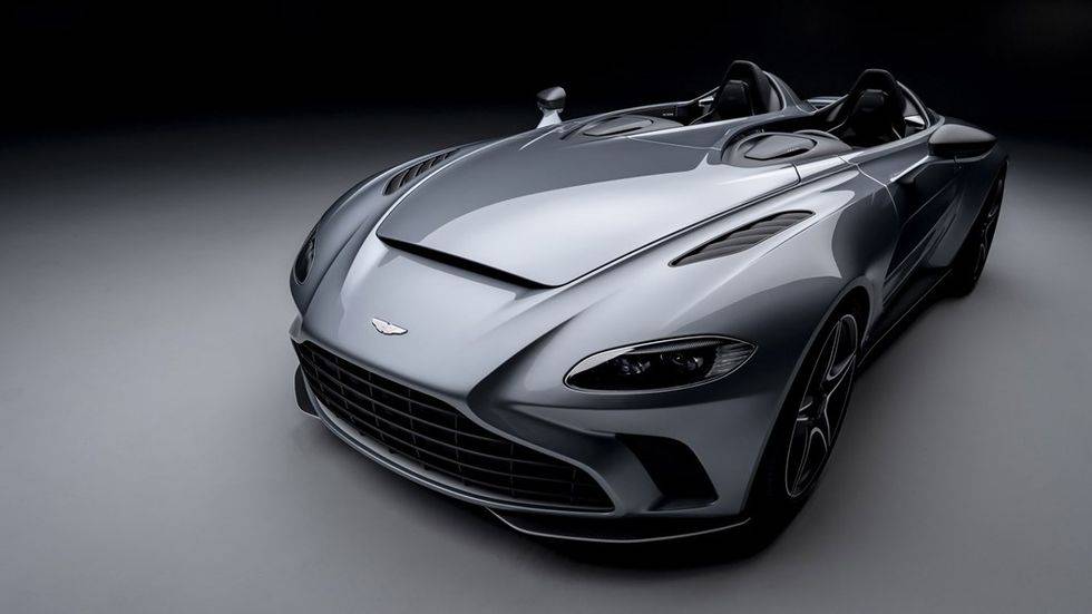 9 Mobil Terkeren Yang Meluncur Tahun Ini Aston Martin V12 Speedster