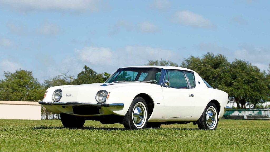 Studebaker Avanti