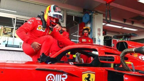 Carlos Sainz Resmi Debut Geber Ferrari di Fiorano