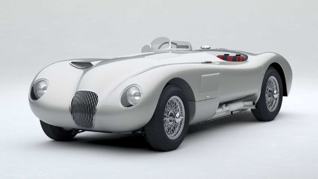 2021/01/jaguar-classic-c-type-platinum-silver.jpg