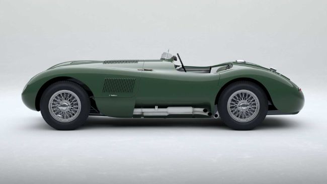 2021/01/jaguar-classic-c-type-suede-green-side.jpg