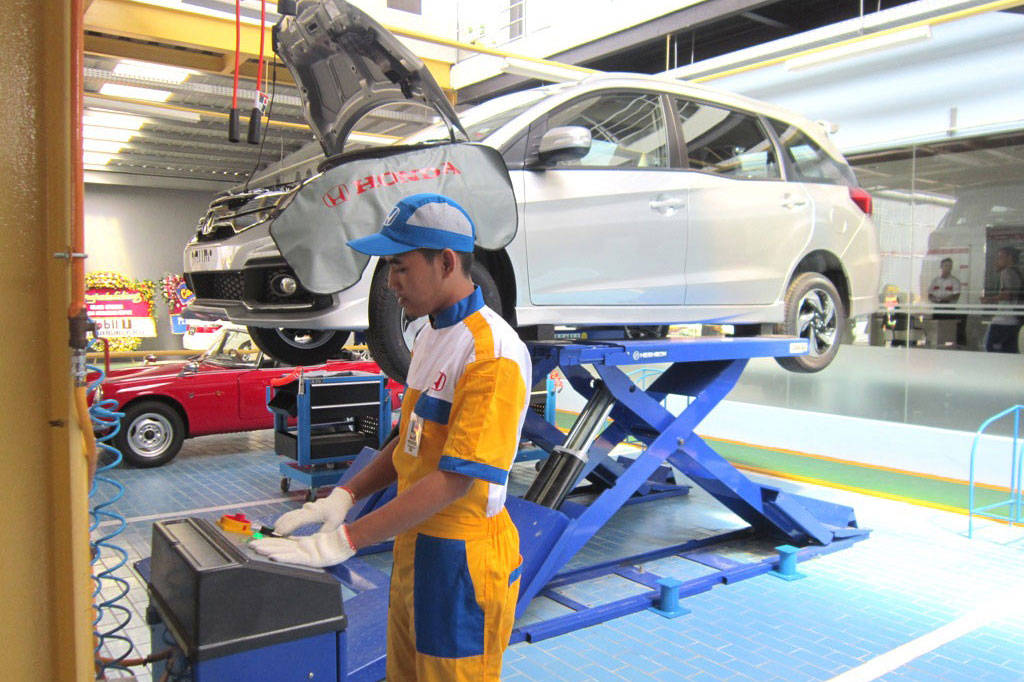 6 Keuntungan Melakukan Perawatan Berkala di Bengkel Resmi Honda 6 Keuntungan Melakukan Perawatan Berkala di Bengkel Resmi Honda