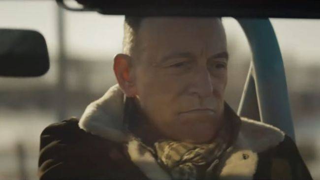 Kegep Mabuk, Jeep Tarik Iklan Yang Dibintangi Rockstar Bruce Springsteen Bruce Springsteen