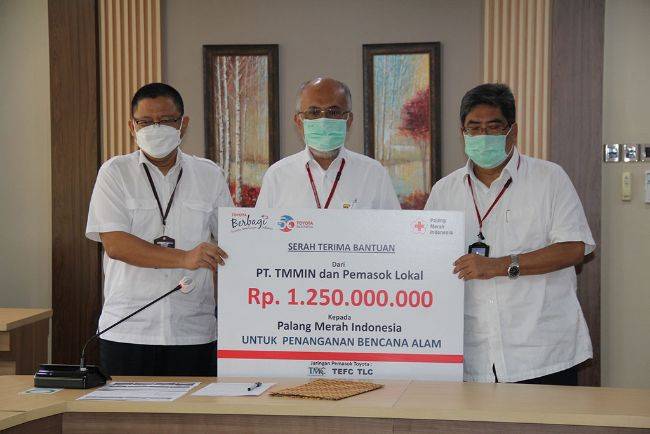 Dukung Penanggulangan Bencana, Toyota Donasikan Rp 1,25 Miliar untuk PMI Toyota PMI