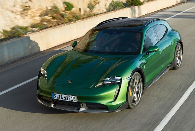 2021/03/Porsche-Taycan-Cross-Turismo-2022-1.jpg