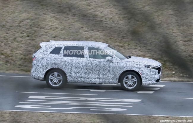 2021/03/2022-honda-cr-v-spy-shots-photo-credits-baldauf-sb-medien_100783269_h.jpeg