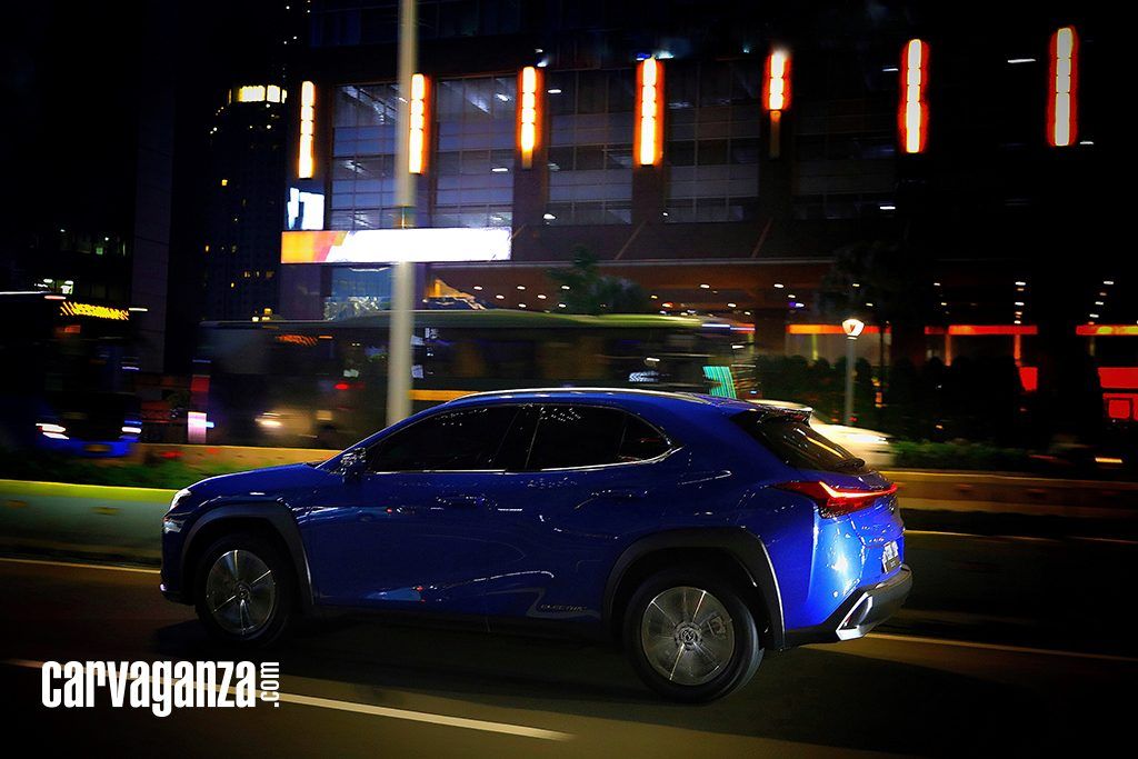 2021/03/Test-Drive-Lexus-UX-300e-2021-6.jpg