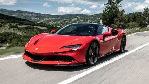 Eks-Desainer Apple Watch akan Desain Mobil Listrik Ferrari
