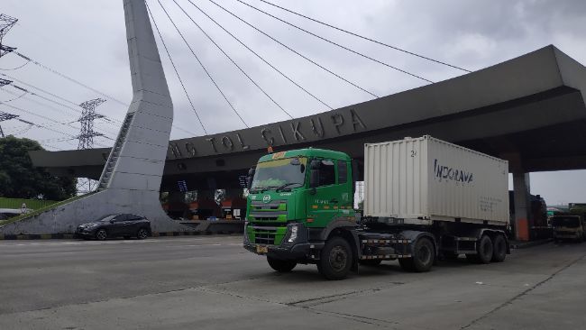Program-CSR-ini-berfokus-kepada-para-pengemudi-truk-sebagai-garda-terdepan-dalam-melayani-distribusi-kebutuhan-masyarakat Program-CSR-ini-berfokus-kepada-para-pengemudi-truk-sebagai-garda-terdepan-dalam-melayani-distribusi-kebutuhan-masyarakat