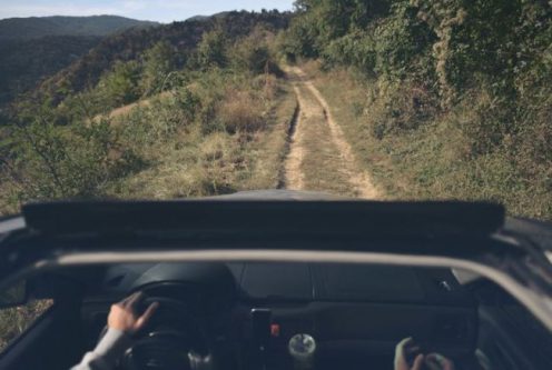 Biar Gak Salah! Ini Bedanya Sunroof dengan Moonroof Biar Gak Salah! Ini Bedanya Sunroof dengan Moonroof