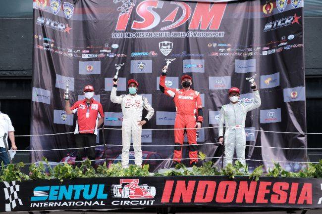 Toyota Indonesia Buka Musim Balap ITCR 2021 Dengan Podium Toyota Team Indonesia
