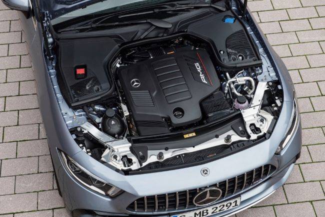 Selama Mungkin Mercedes-Benz akan Pertahankan Produksi Mesin Konvensional Mercedes AMG CLS
