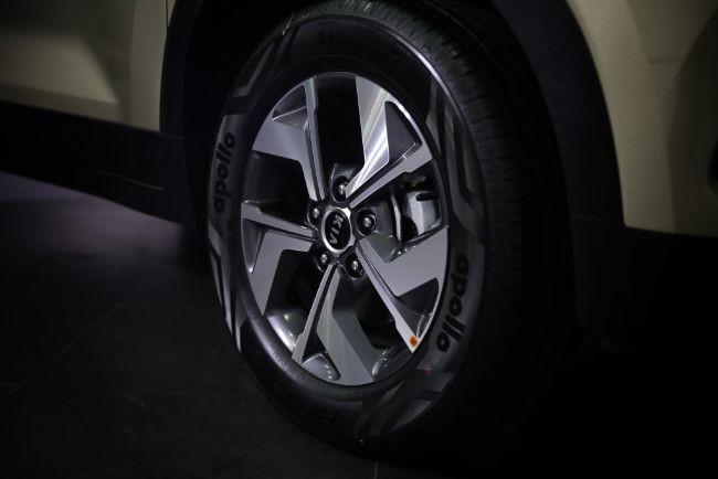 Kia-Sonet-7-Seater-2021-2 Kia-Sonet-7-Seater-2021-2