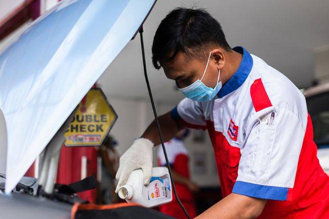Layanan Home Delivery Shop&Drive, Ganti Aki dan Oli Mobil Tanpa Ribet
