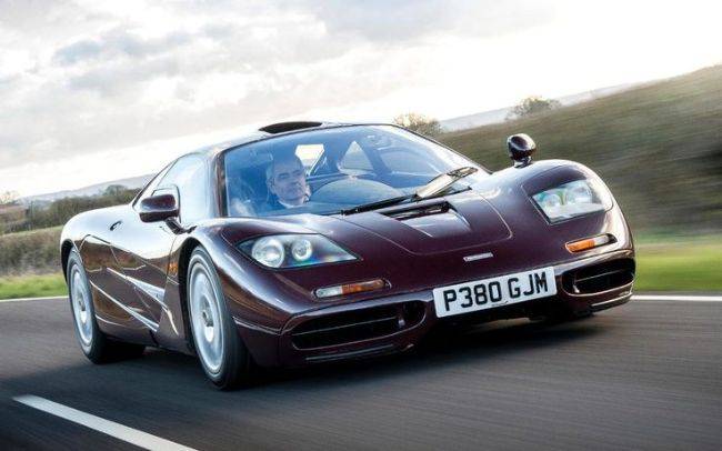 McLaren F1 Punya Mr. Bean Kecelakaan Dua Kali, Tapi Waktu Dijual Malah Untung Banyak! Rowan Atkinson McLaren F1