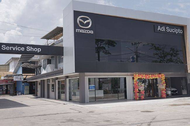 Mazda Resmikan Dealer Terbaru di Pontianak, Gunakan Desain Terkini Mazda Adi Sucipto Pontianak