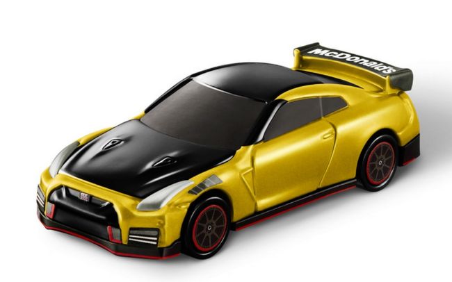 Nissan-GT-R-McDonalds-02-1 Nissan-GT-R-McDonalds-02-1