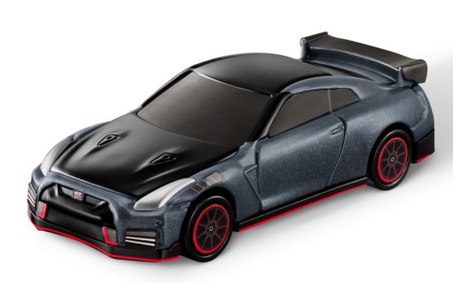 Nissan-GT-R-McDonalds-03-1 Nissan-GT-R-McDonalds-03-1