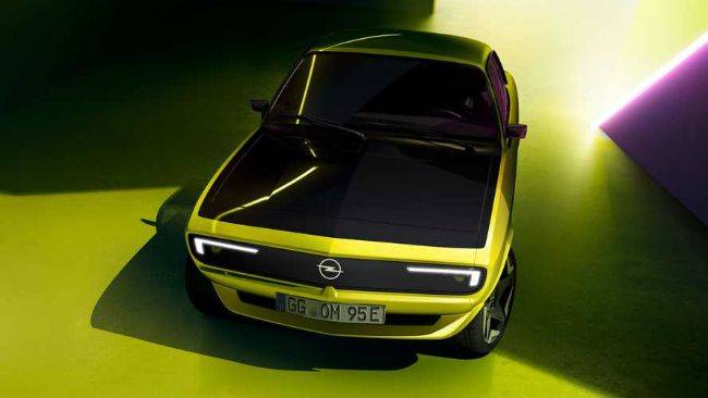 Opel Manta GSe, Mobil Listrik dengan Grille yang Bisa Tampilkan Pesan dan Gambar Opel Manta GSe ElektroMOD