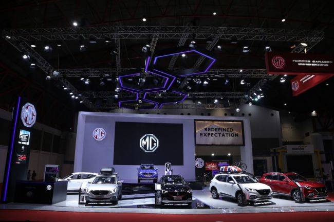 Meski Belum Dijual, MG ZS EV dan i-SMART Sudah Punya Banyak Peminat MG IIMS 2021