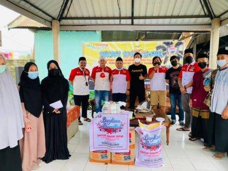 TOSCA Warnai Ramadhan Gelar Baksos Serentak di 5 Kota TOSCA Warnai Ramadhan Gelar Baksos Serentak di 5 Kota