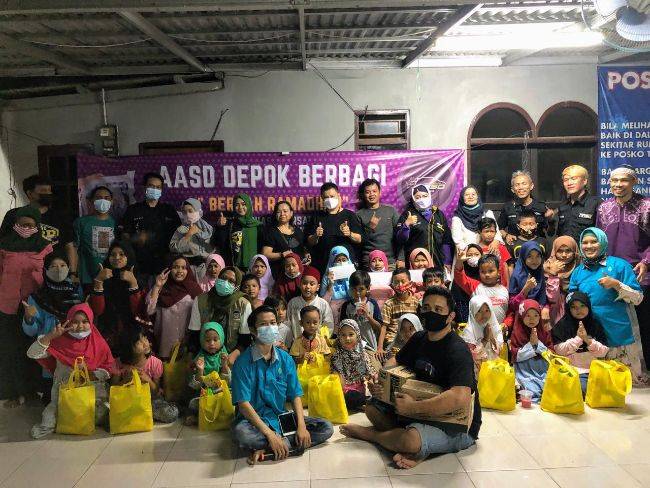 Komunitas Agya Ayla SoliDaritas Beri Santunan Ke 60 Anak Yatim Piatu di Depok AASD Depok Baksos
