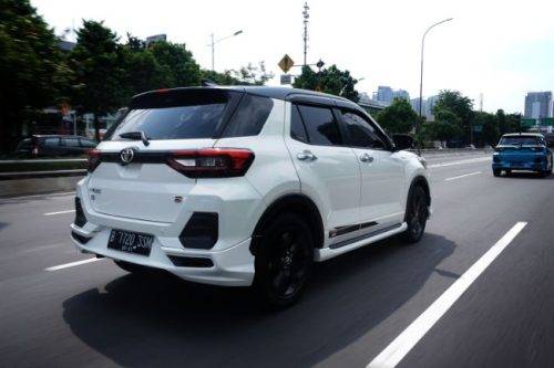 TEST DRIVE: Toyota Raize GR Sport TSS, Tenaga Oke Dan Ada Paddle Shift (Bagian 2) TEST DRIVE: Toyota Raize GR Sport TSS, Tenaga Oke Dan Ada Paddle Shift (Bagian 2)