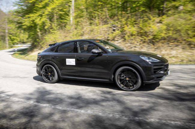 Porsche Cayenne Turbo yang Lebih Kencang Untuk Lawan Lamborghini Urus Porsche Cayenne Turbo