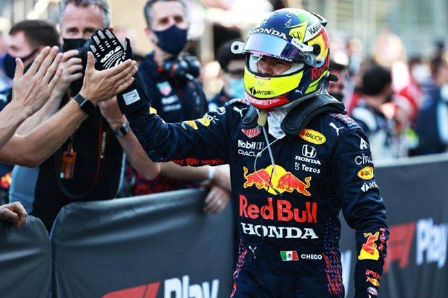 Sergio Perez Menangi GP Azerbaijan, Mobil Ajak Gunakan Pelumas Berteknologi F1 F1 Sergio Perez